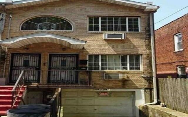 106-28 Guy R Brewer Blvd, Jamaica, NY 11433 (House View)