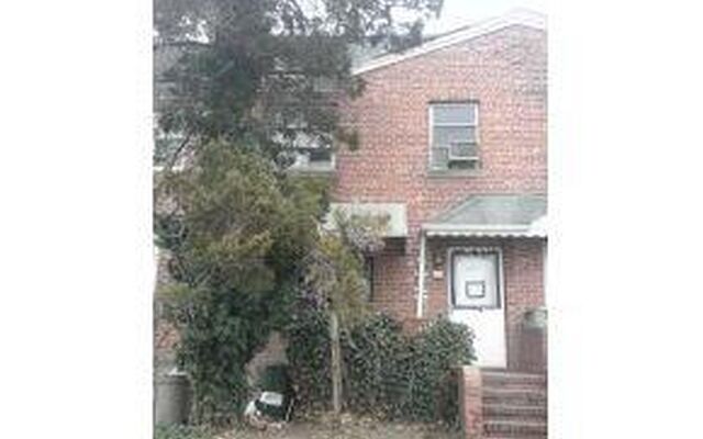 1111 Shore Pkwy, Brooklyn, NY 11228 (Yard)