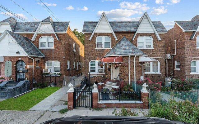 114-32 127th St, South Ozone Park, NY 11420 (Porch)
