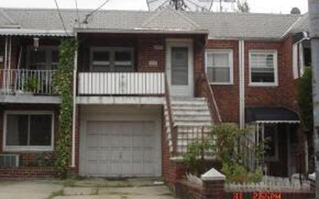 2048 E 53rd Pl, Brooklyn, NY 11234 (Porch)