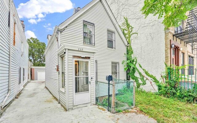 207 Bradford St, Brooklyn, NY 11207 (House View)