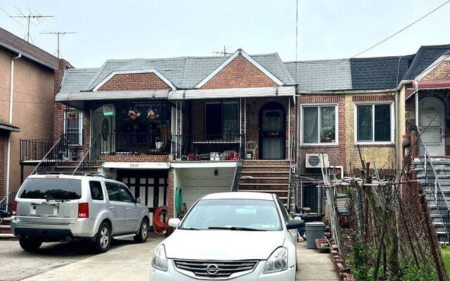 2210 E 12th St, Brooklyn, NY 11229 (House View)