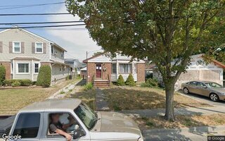 30 Woodcrest St, Valley Stream, NY 11581