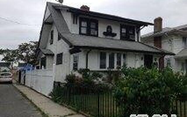 90-22 Hollis Ct Boulevard, Queens Village, NY 11428 (House View)
