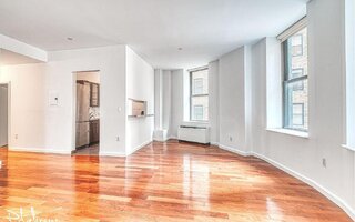1 Wall Street Ct #605, New York, NY 10005