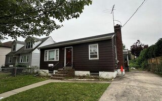 100 Atlantic Ave, Staten Island, NY 10304