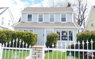 102-11 189th St, Hollis, NY 11423
