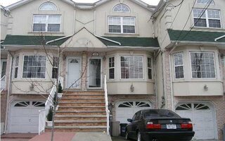 102 Pitney Ave, Staten Island, NY 10309