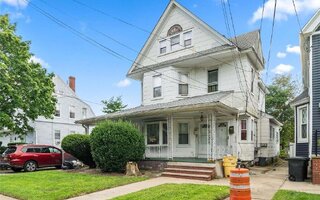 1031 Dickens St, Far Rockaway, NY 11691