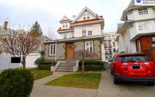 1039 E 19th St, Brooklyn, NY 11230