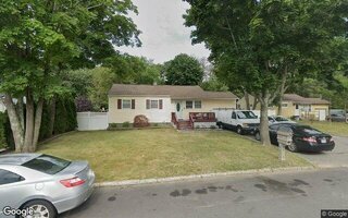 106 Pace Ave, Bellport, NY 11713