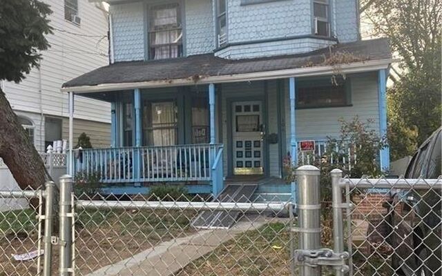 106 Westervelt Ave, Staten Island, NY 10301 (Porch)