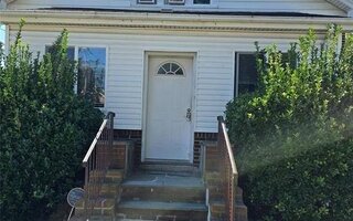 11 2nd Ave, New Hyde Park, NY 11040