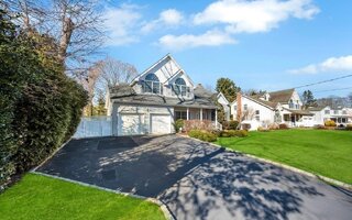 11 Wilson Ave, Nesconset, NY 11767