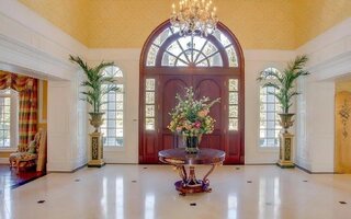11 High Ridge Ln, Locust Valley, NY 11560