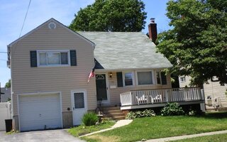 110 Eastgate Rd, Massapequa Park, NY 11762