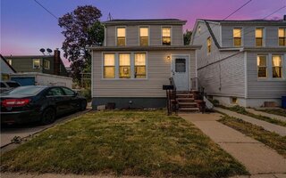 116-40 203rd St, Saint Albans, NY 11412