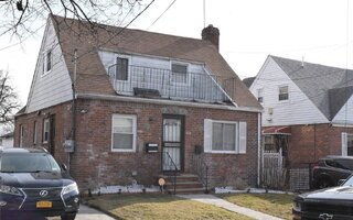118-41 204th St, Saint Albans, NY 11412