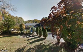 12 Quintree Ln, Melville, NY 11747