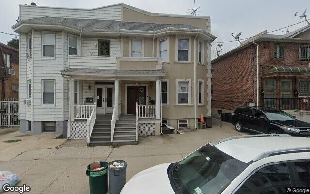 18-28 121st St, College Point, NY 11356