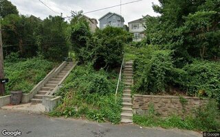 122 York Ave, Staten Island, NY 10301