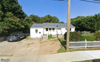 126 Hospital Rd, East Patchogue, NY 11772