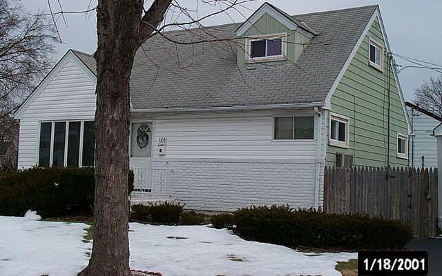 1261 Daffodil Ln, Wantagh, NY 11793