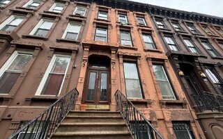 128 Hancock St, Brooklyn, NY 11216