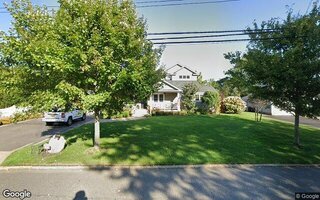 129 Wyandanch Rd, Sayville, NY 11782
