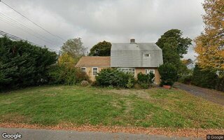 131 Lexington St, Westbury, NY 11590