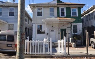 1361 Dickens St, Far Rockaway, NY 11691