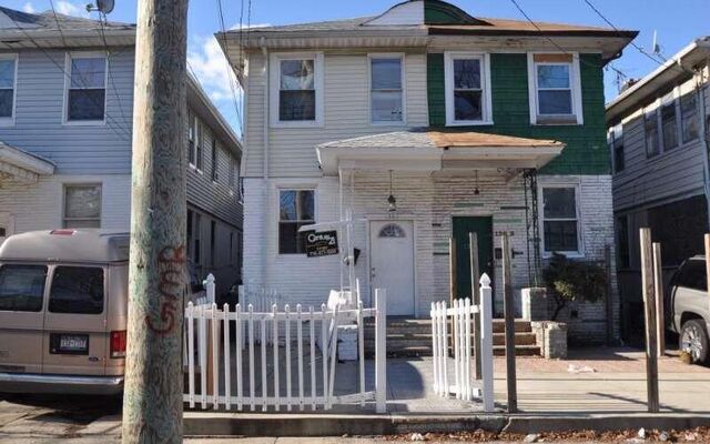 1361 Dickens St, Far Rockaway, NY 11691