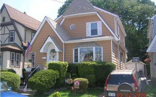 138 Beverly Ave, Staten Island, NY 10301