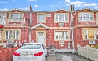 139-21 246th St, Rosedale, NY 11422