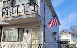 14 Benton Ave, Staten Island, NY 10305