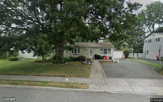 14 Imperial Dr, Selden, NY 11784