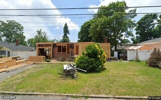 140 Floyd St, Brentwood, NY 11717