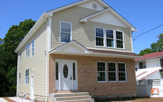 141 Brooks Ave, Roosevelt, NY 11575