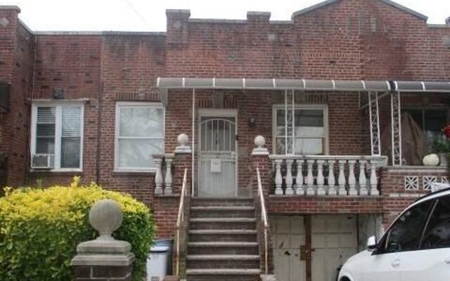 1410 E 52nd St, Brooklyn, NY 11234 (Porch)