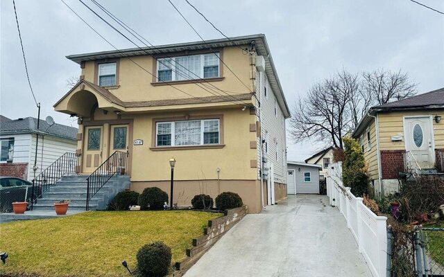 147-27 230th St, Springfield Gardens, NY 11413 (House View)