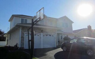 15 Chemung Pl, Jericho, NY 11753