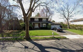15 Gleason Dr, Dix Hills, NY 11746