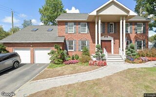 15 Woodvale Loop, Staten Island, NY 10309
