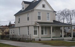 150 Church St, Freeport, NY 11520