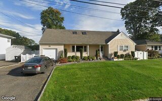 1525 Jefferson Ave, West Islip, NY 11795