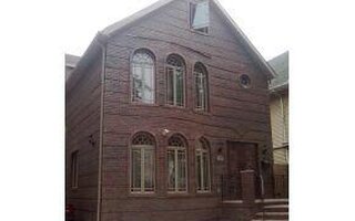 1560 E 17th St, Brooklyn, NY 11230