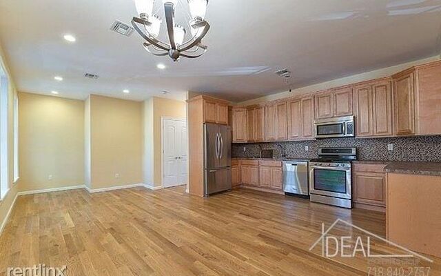 1585 Union St, Brooklyn, NY 11213