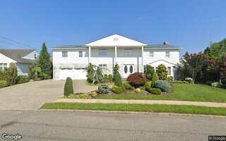 159 Harbor Ln, Massapequa Park, NY 11762