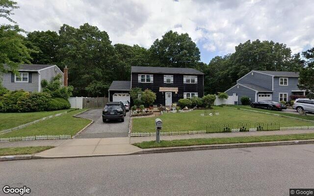 16 Sampson Ave, Islandia, NY 11749 (Yard)