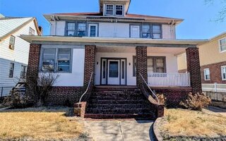 164 Beach 124th St, Queens, NY 11694